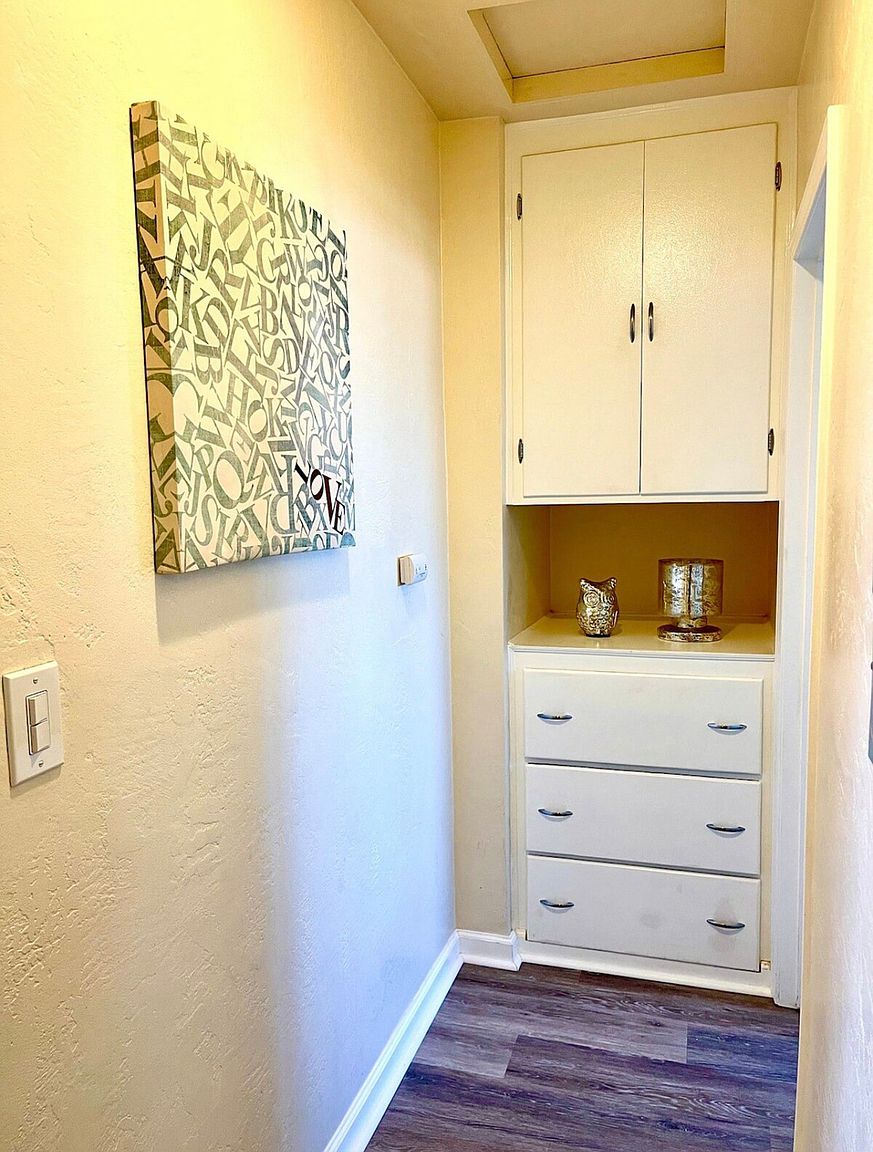 4124 Gamma Street living area