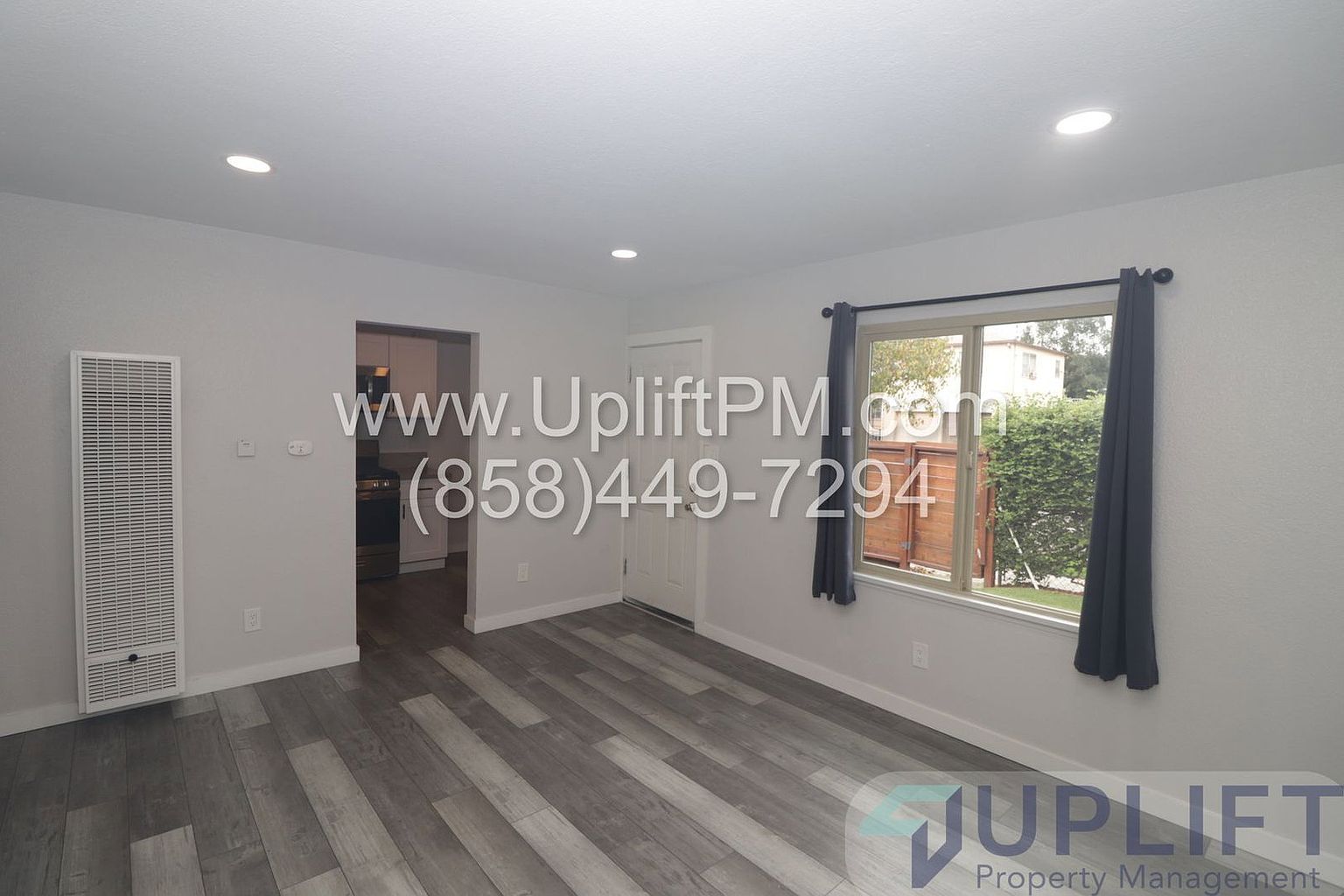 4167 Wightman Street kitchen