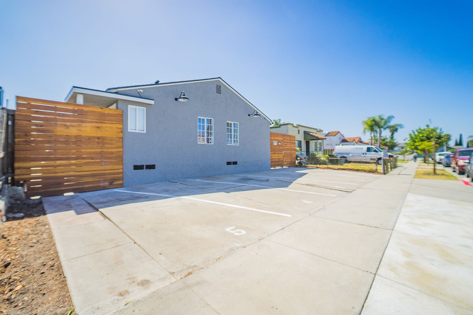 4237 Swift Ave details