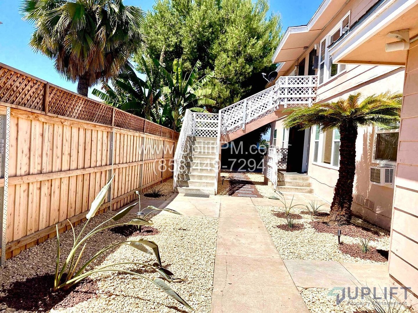 4829 Castle Avenue parking